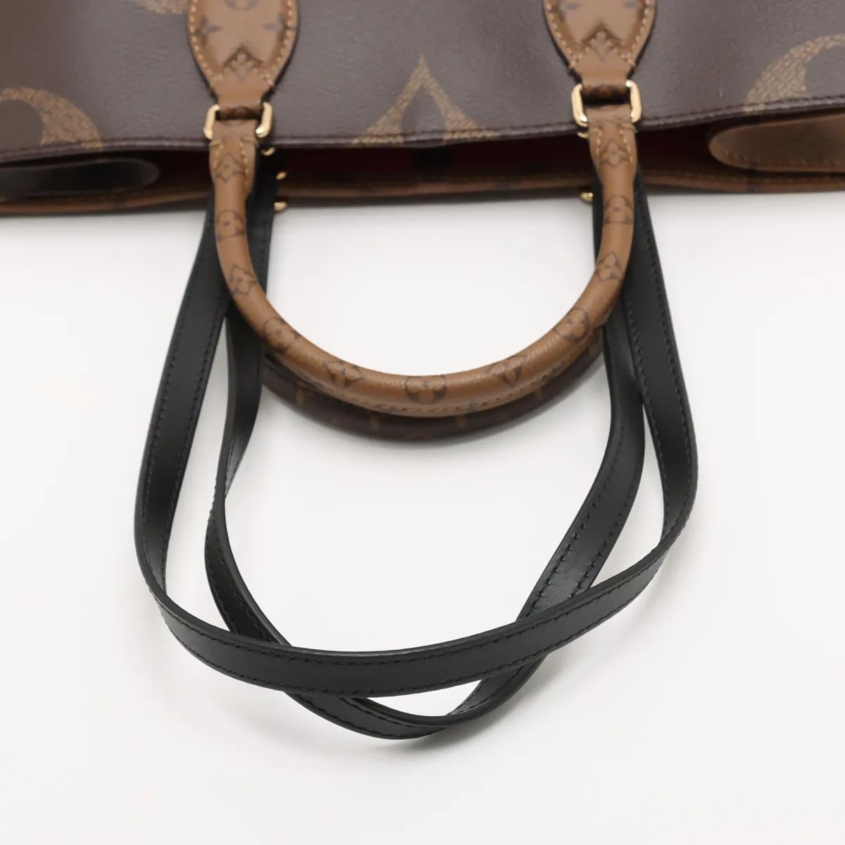 Louis Vuitton OnTheGo NM MM, Monogram Giant