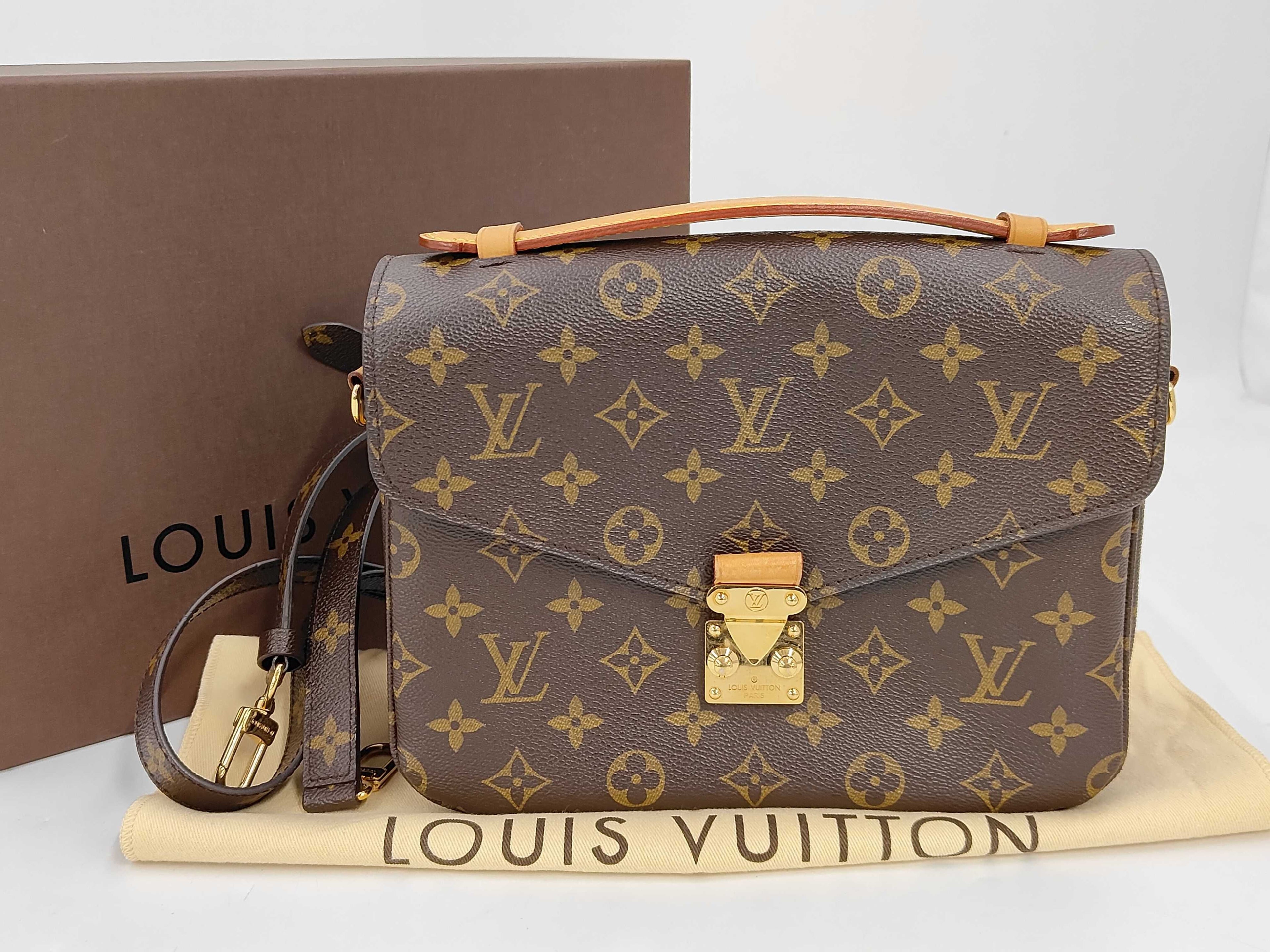 Louis Vuitton Pochette Metis, Monogram