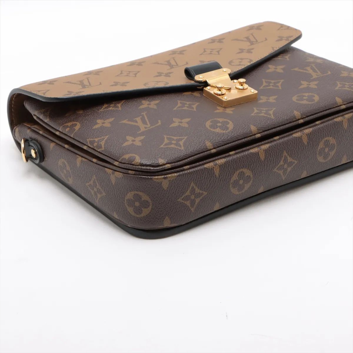 Louis Vuitton Pochette Metis, Monogram Reverse