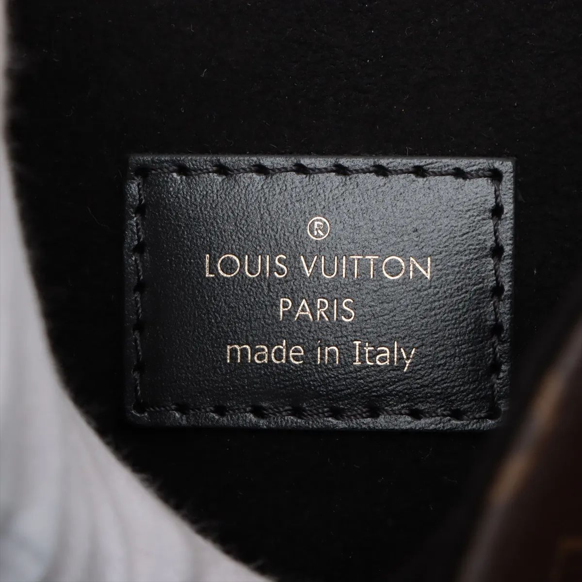 Louis Vuitton Pochette Metis, Monogram Reverse